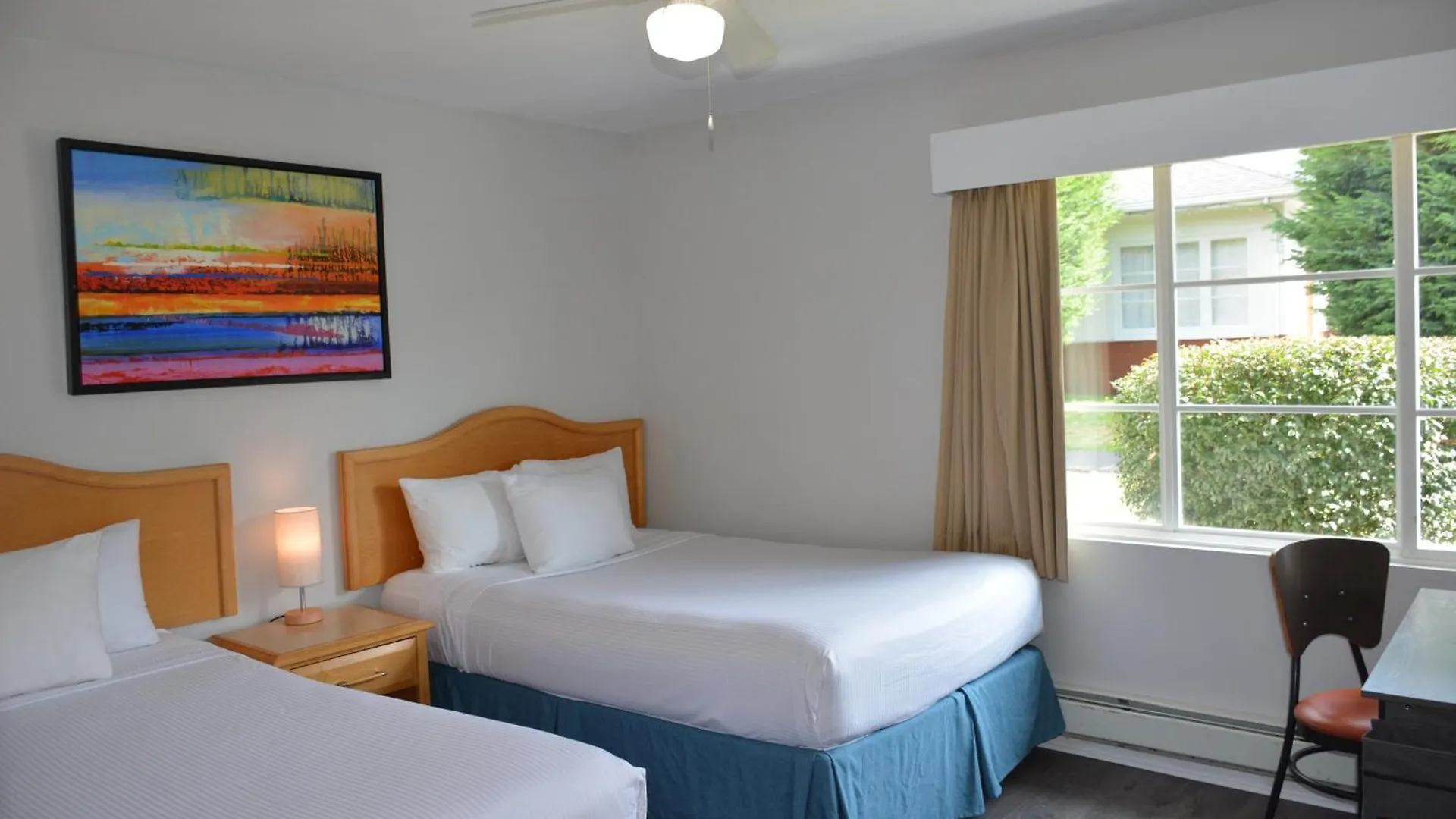 **  2400 Motel Vancouver Canada