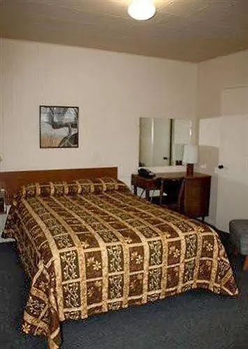 2400 Motel Vancouver